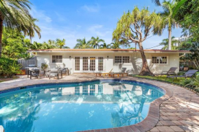 A Slice of Paradise - Bel Air Beach House with Private Pool